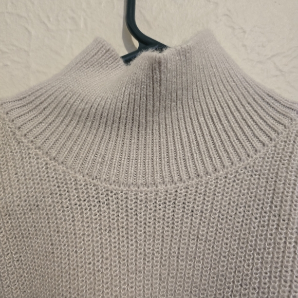 VENUS Beige Cold Shoulder Knit Sweater Brown Buttons Down LongSleeves Size SMALL - Picture 7 of 17